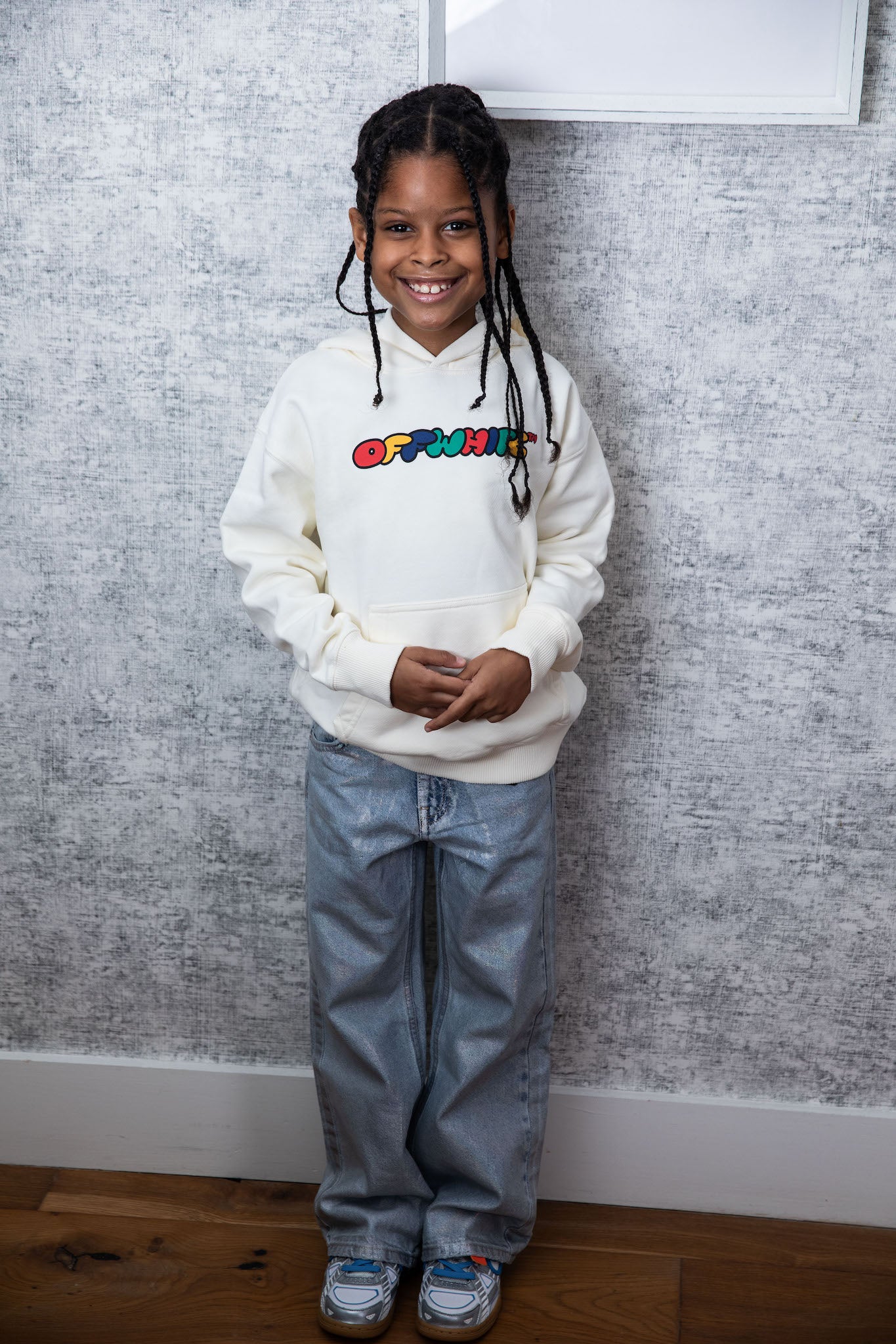 kid wearing nike air rubber dunk off-white kids university blue on foot