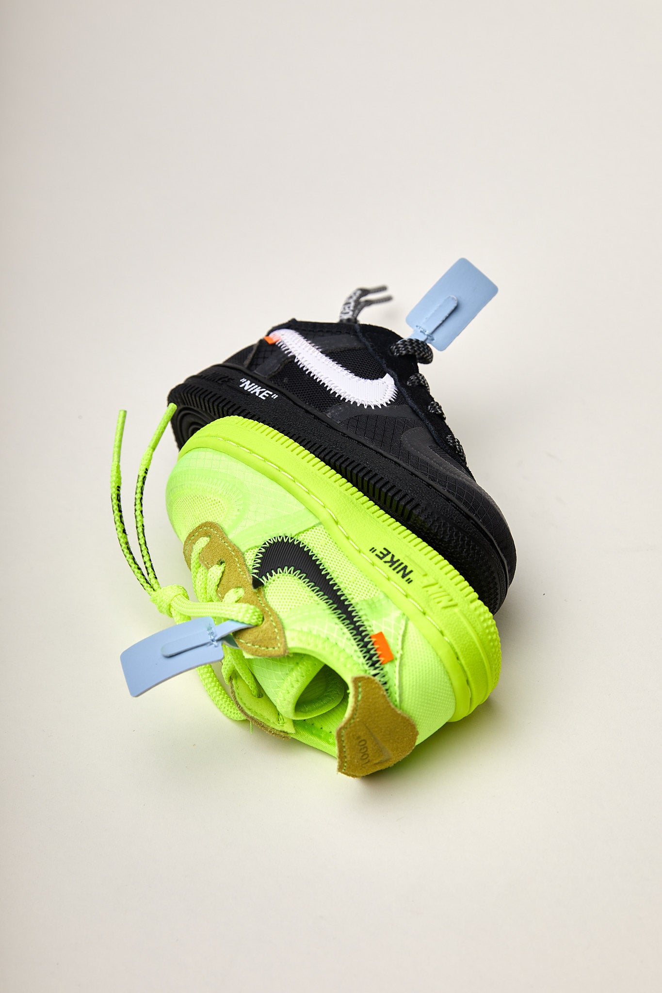 Nike Air Force 1 Low x Off-White Kids 'Black White VOLT'