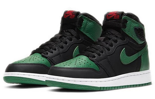 Air Jordan 1 High Junior 'Pine Green Black' front view