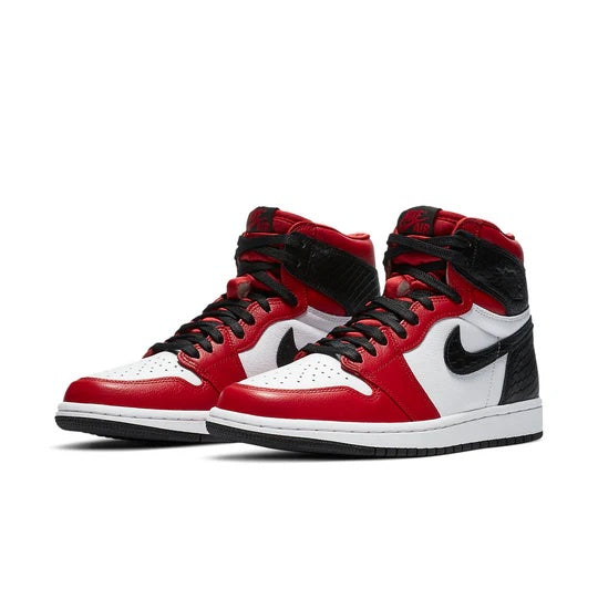 Junior Air Jordan 1 High 'Satin Snake Chicago' front view