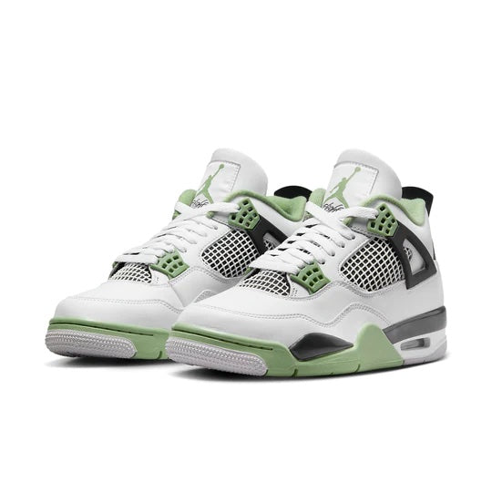 junior Air Jordan 4 'Seafoam' front view