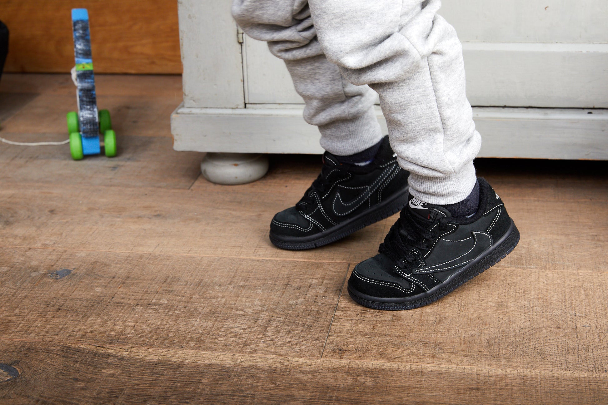 Air Jordan 1 Low x Travis Scott Kids 'Black Phantom' ON FOOT