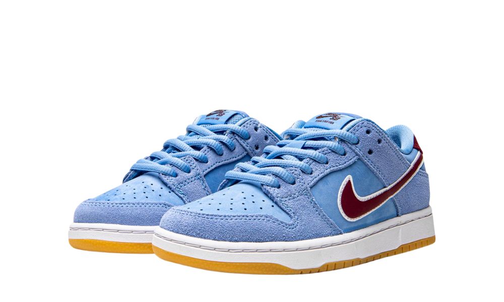 Nike SB Dunk Low Kids 'Phillies' front view