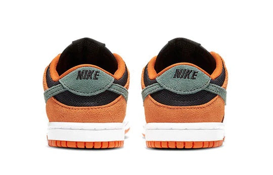 Nike Dunk Low Kids 'Ceramic' heel