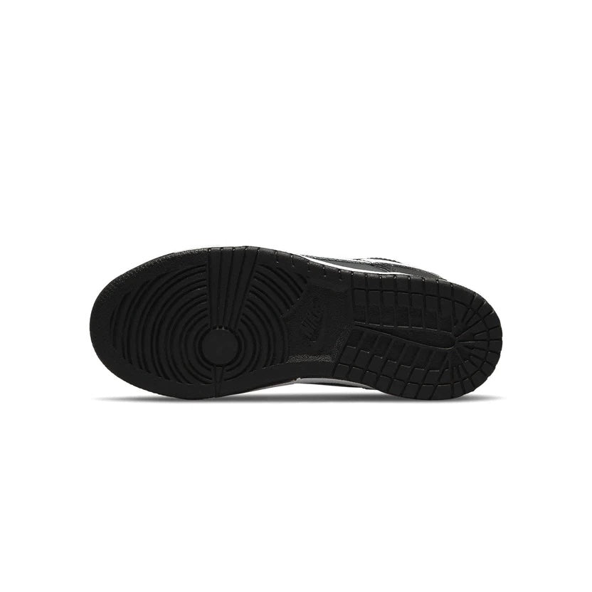 Nike Dunk Low Kids 'Black White 2022' sole